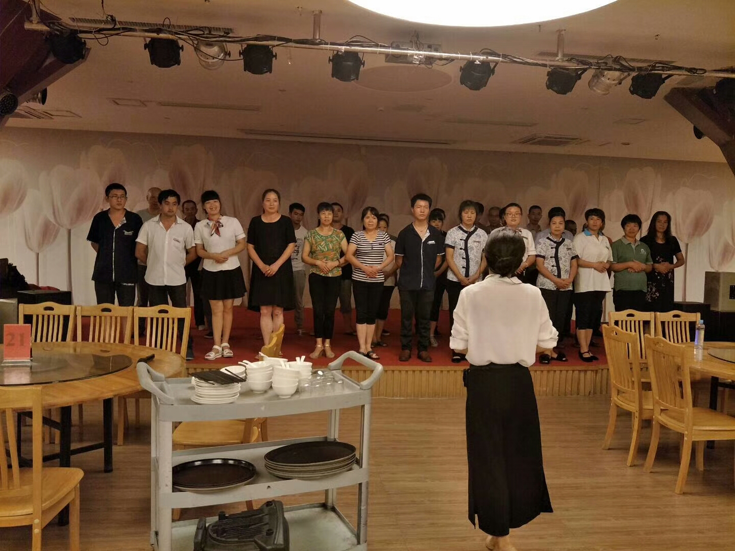 我校为沙县马岩山庄员工开展服务技能培训